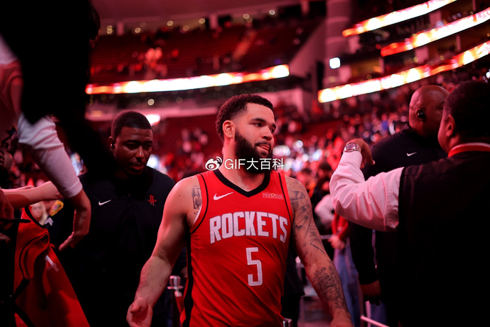 开云体育在线-范弗里特有望提前复出，火箭迎季后赛强心剂！目前火箭最缺的人|谢泼德|纽约尼克斯队|弗雷德·范弗里特|休斯敦火箭队|nba_新浪体育_新浪新闻