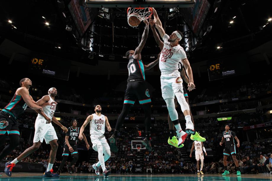 开云全站官网下载-莫布利24+6施罗德22+11 骑士客场逆转灰熊